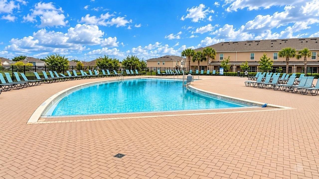 2630 Olympic Ct - Photo 7 of 30