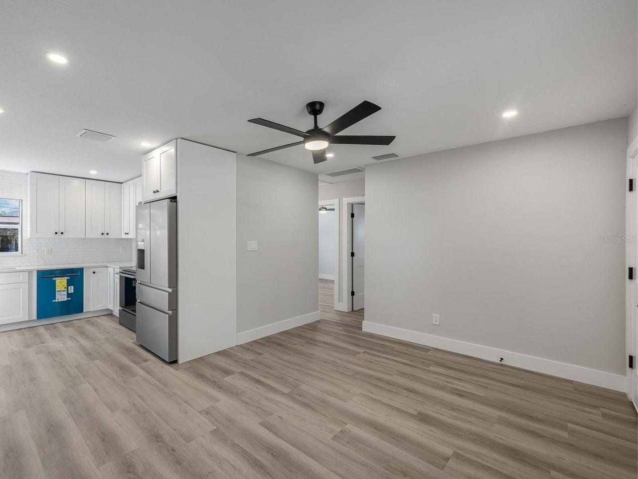 4318 S West Shore Blvd - Photo 4 of 20