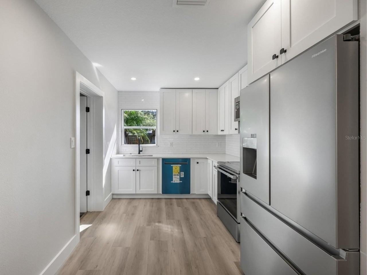4318 S West Shore Blvd - Photo 6 of 20