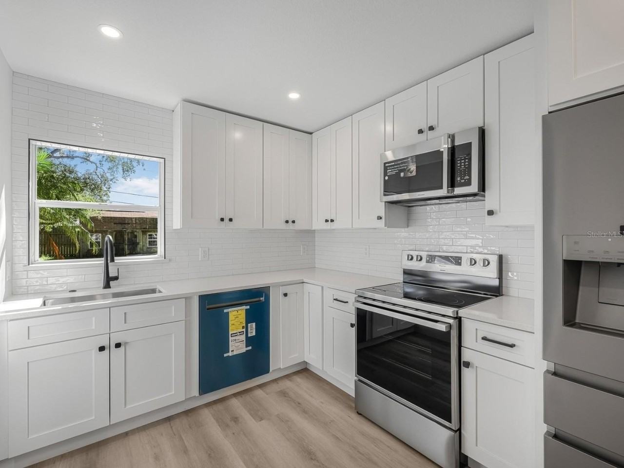 4318 S West Shore Blvd - Photo 7 of 20