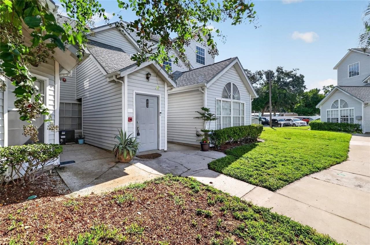 12145 Armenia Gables Cir - Photo 3 of 50