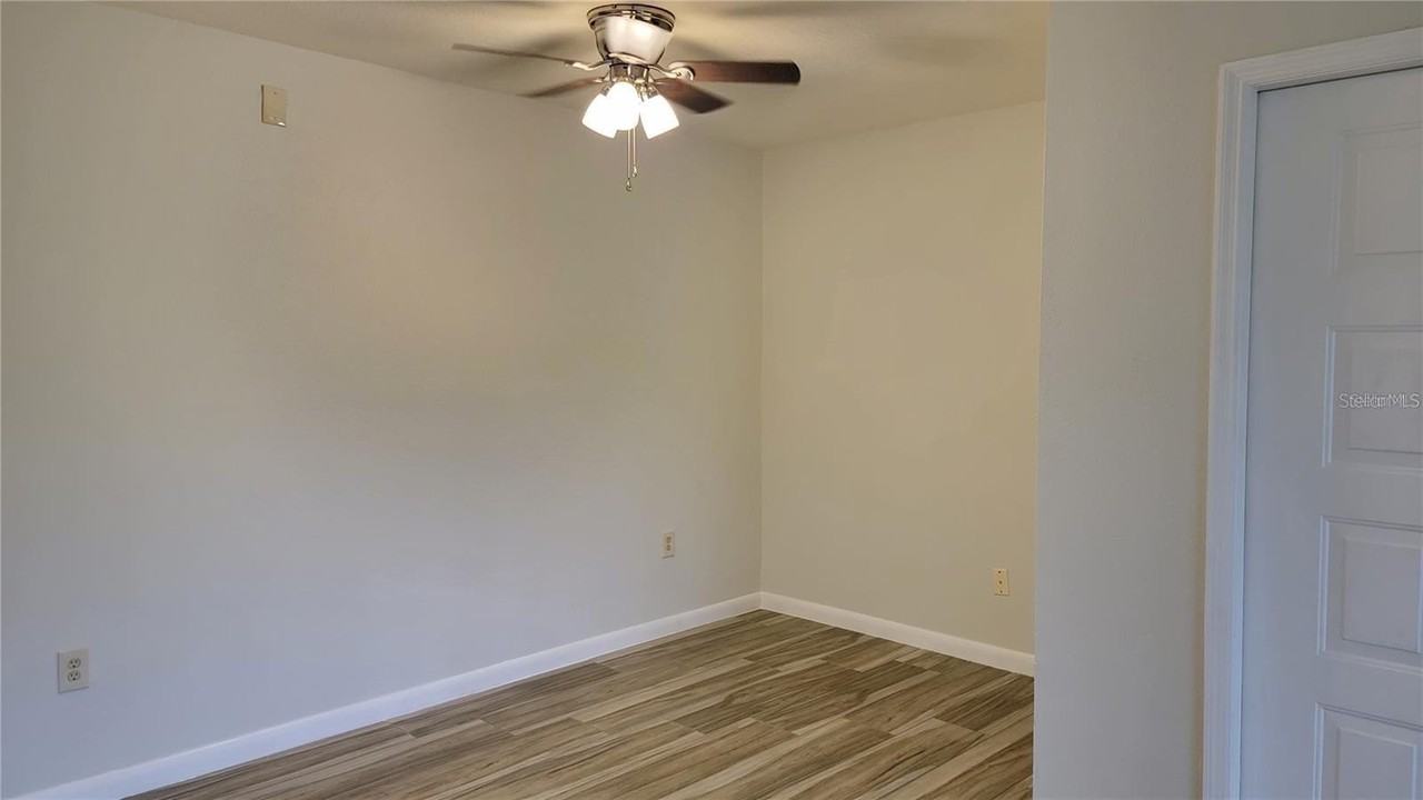 12135 Fox Chase Dr #H2 - Photo 2 of 20