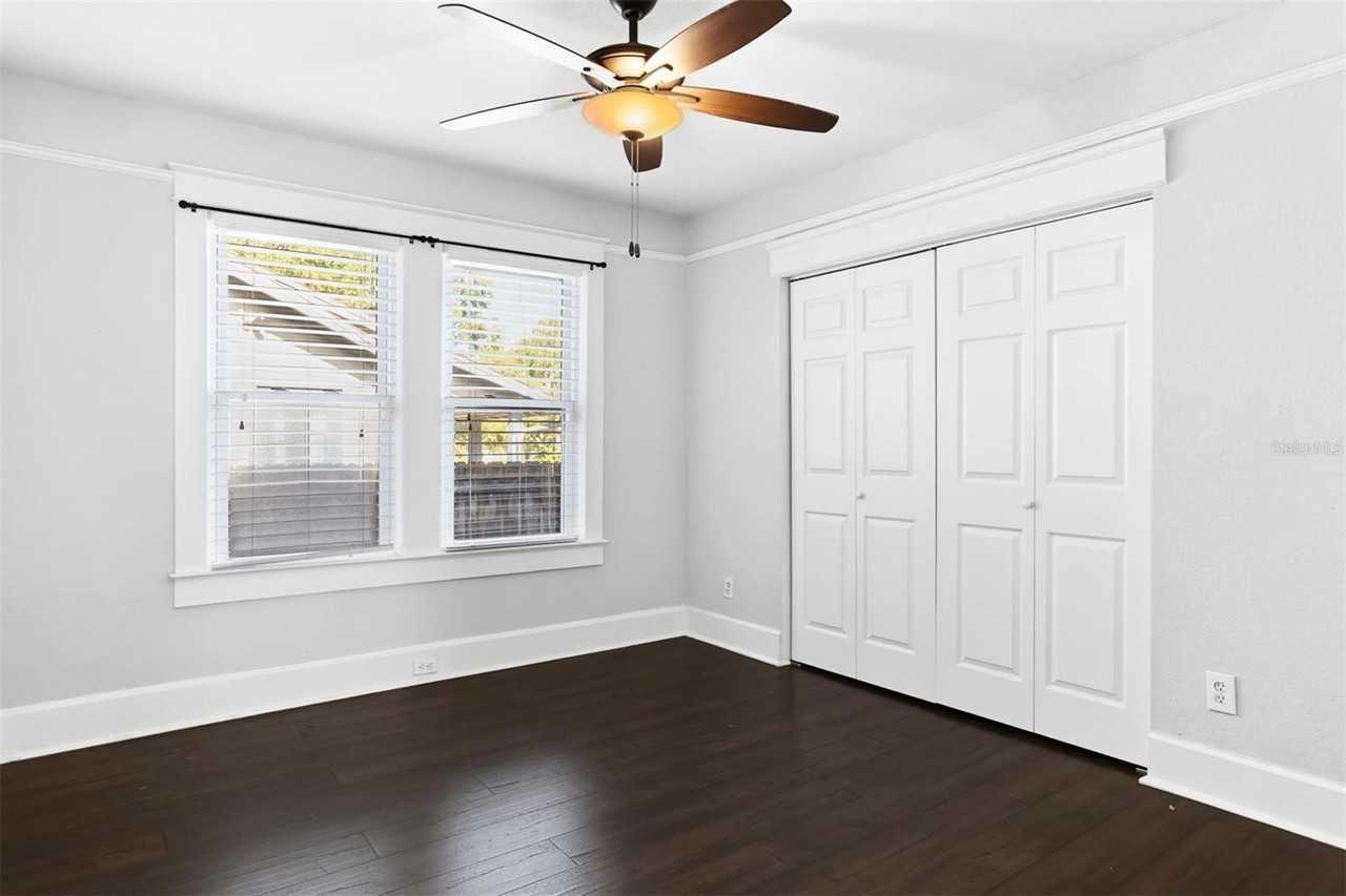 108 W Alva St - Photo 6 of 13