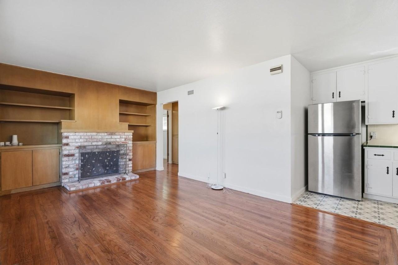 651 Topaz St - Photo 4 of 17