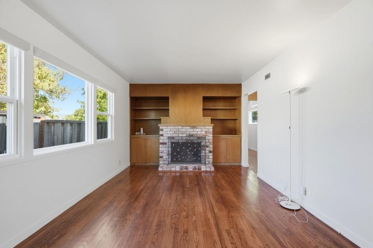 651 Topaz St - Photo 5 of 17