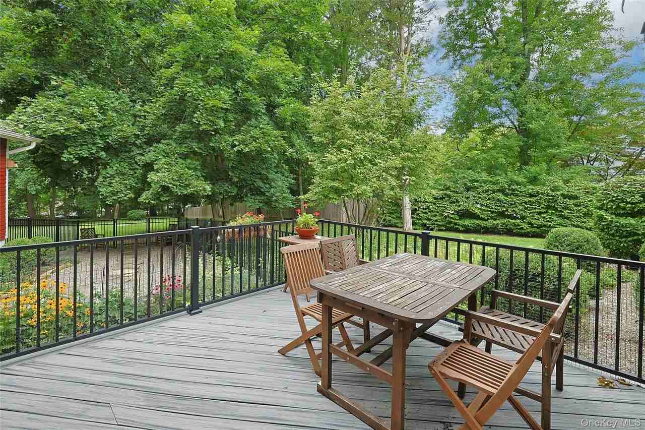 4 Carlann Ln - Photo 5 of 35