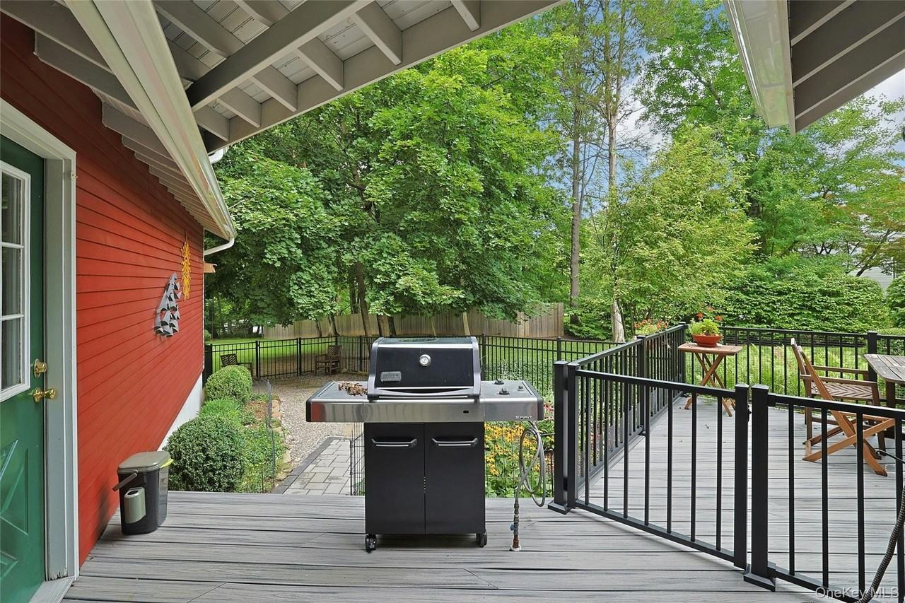 4 Carlann Ln - Photo 6 of 35