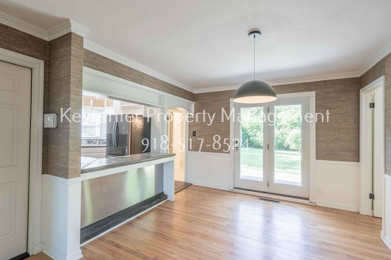 4807 E 26th St - Photo 3 of 21