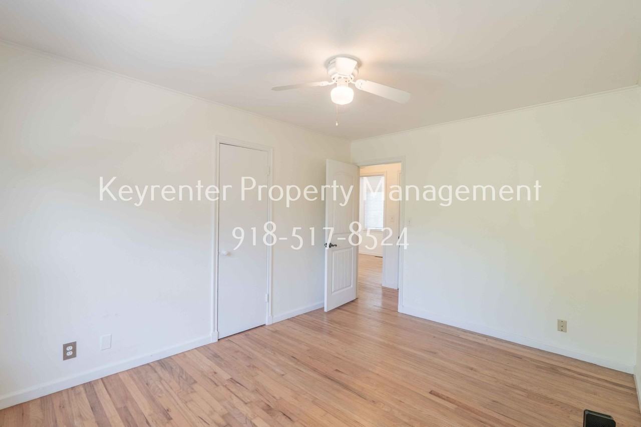 4807 E 26th St - Photo 7 of 21