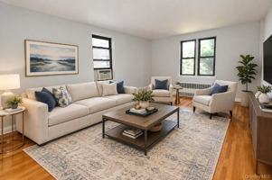 featured image of 142 Garth Rd #2N