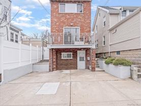 1559 Hering Ave - Photo 1 of 1