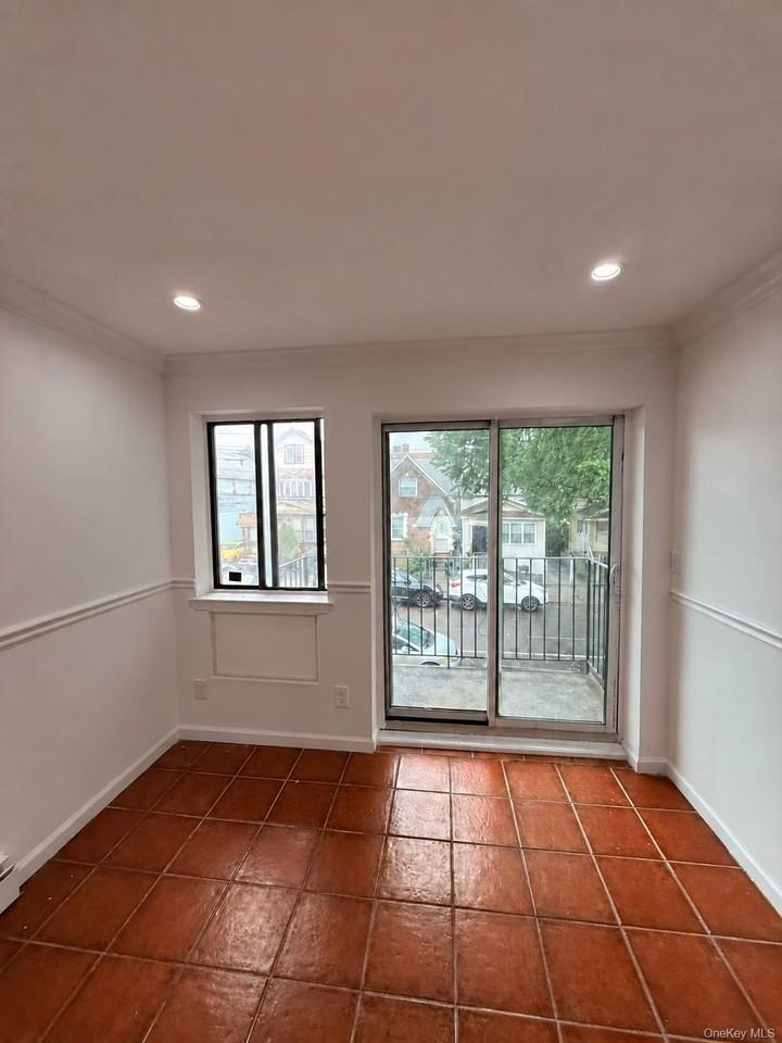 9229 55th Ave #2FL - Photo 3 of 21