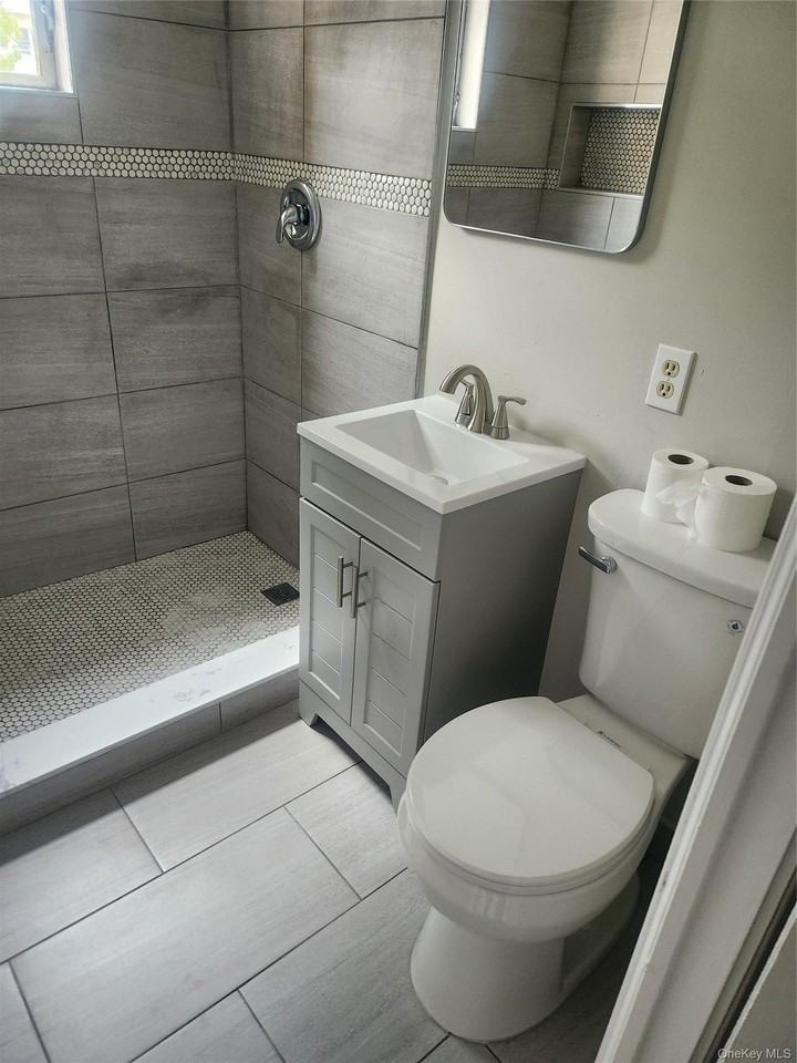 25930 61st Ave - Photo 5 of 10