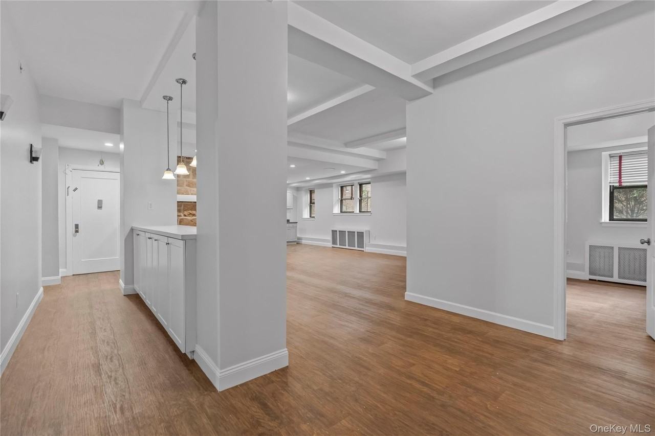 232 Martine Ave #BDBC - Photo 2 of 20