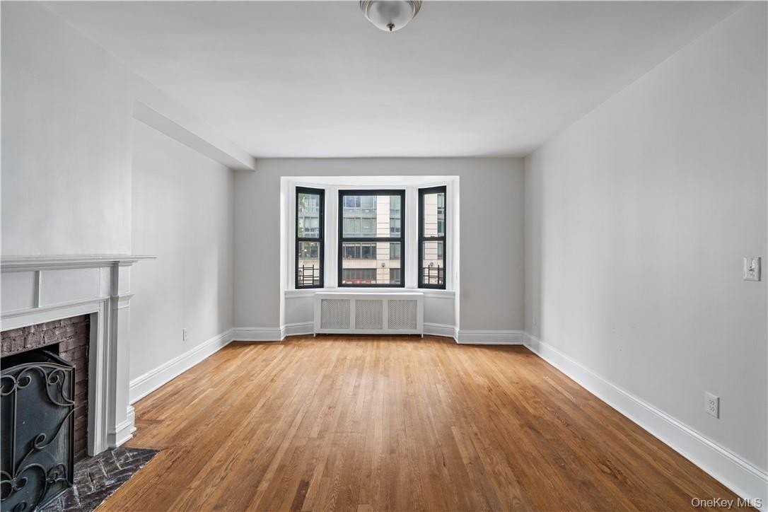 250 Martine Ave #2F - Photo 4 of 19