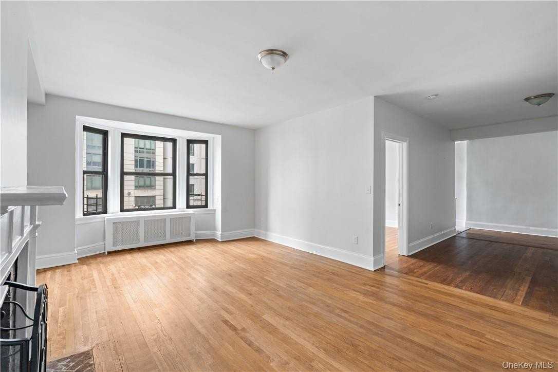 250 Martine Ave #2F - Photo 5 of 19
