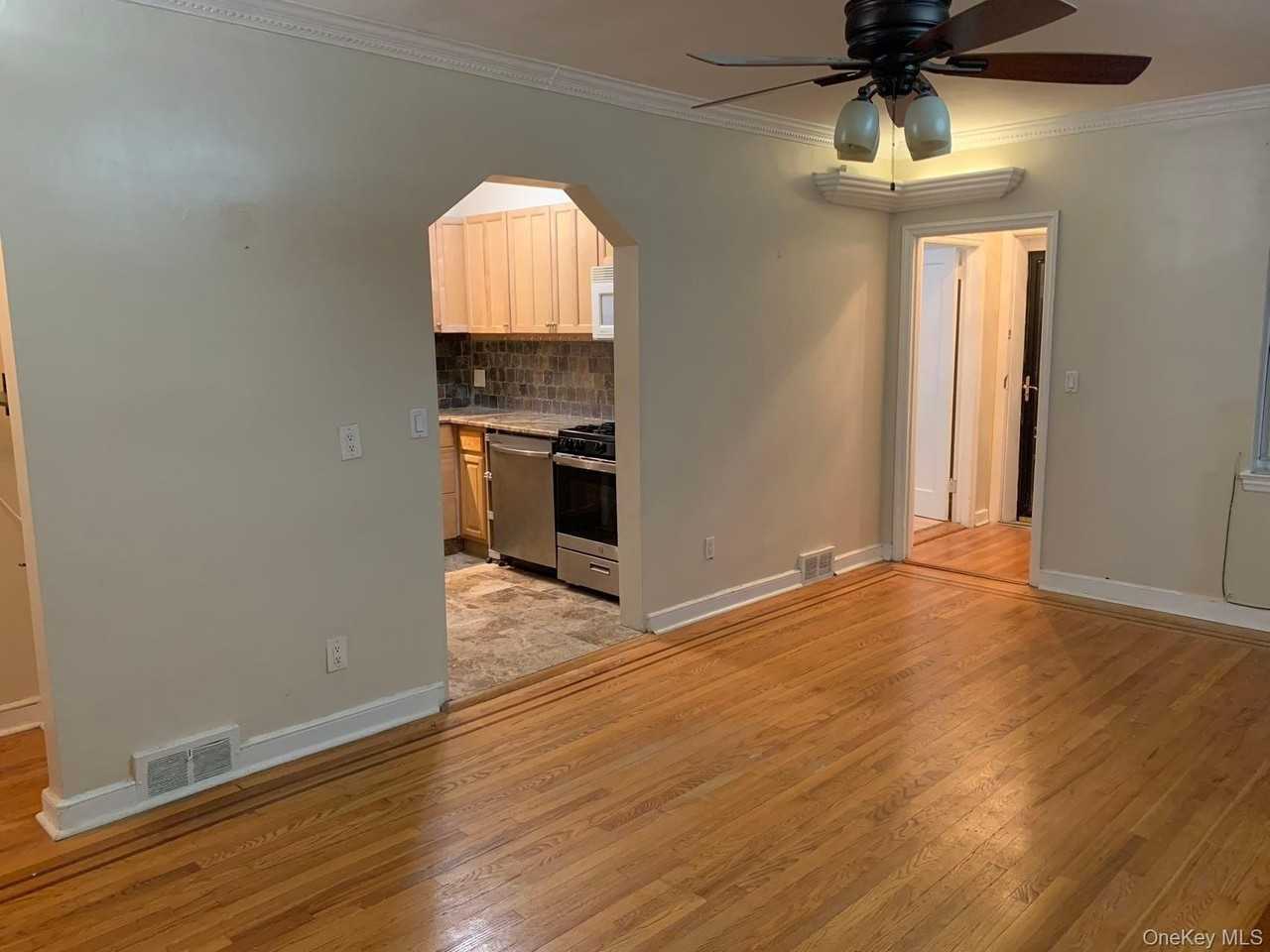 1729 Nereid Ave #1 - Photo 2 of 2