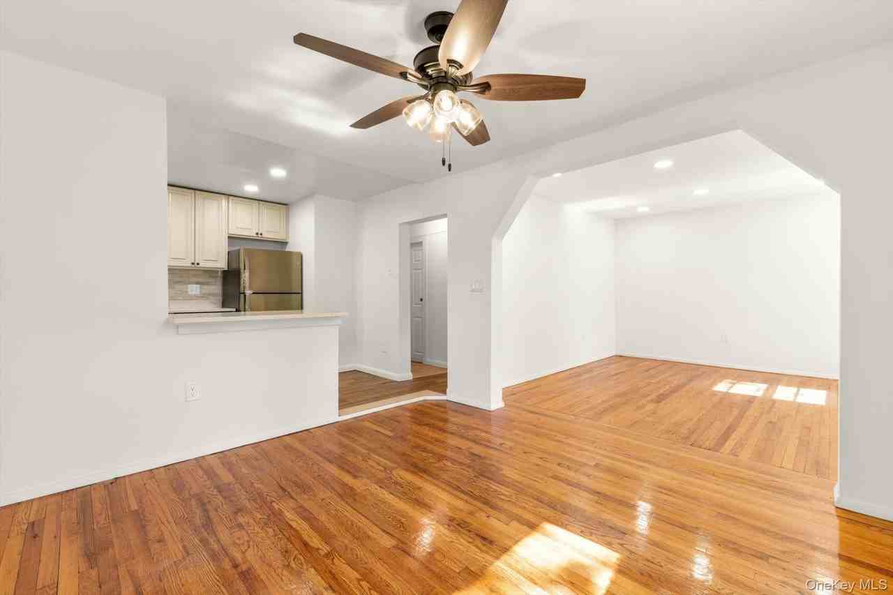 4401 Skillman Ave - Photo 3 of 34