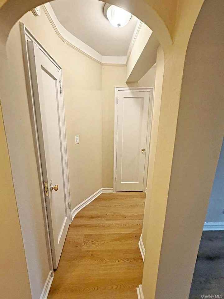 4115 45th St #6L - Photo 3 of 16