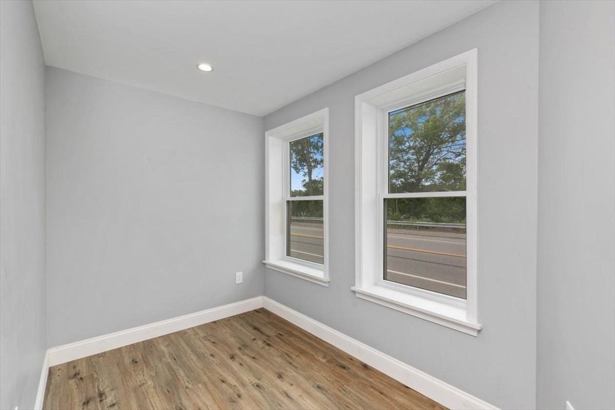 420 Water St #1 - Photo 5 of 10