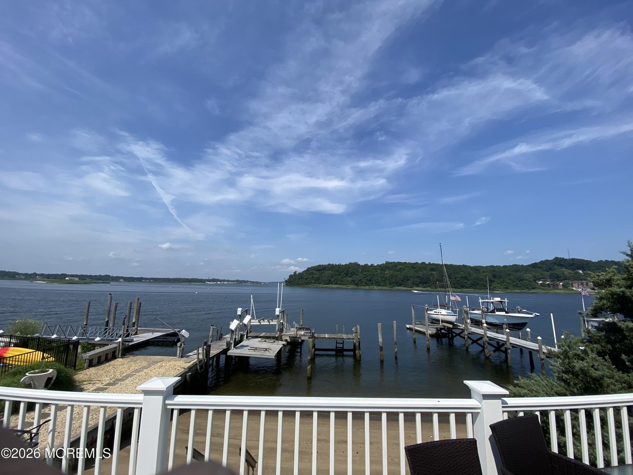 406 Ocean Ave - Photo 5 of 20