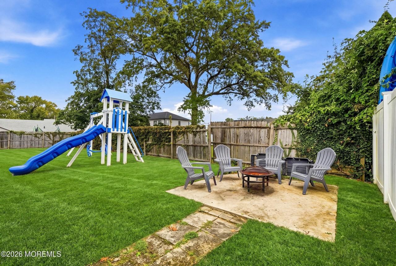 973 Elizabeth Ter - Photo 4 of 7