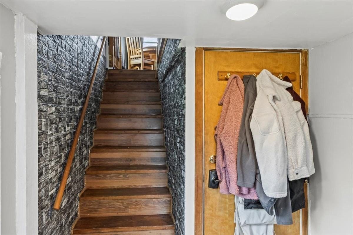 102 S Liberty St #3 - Photo 3 of 17