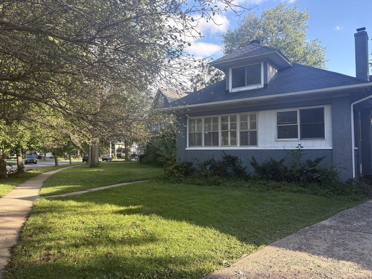 322 College Ave #1
