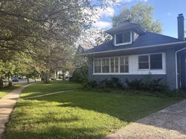 featured image of 322 College Ave #1
