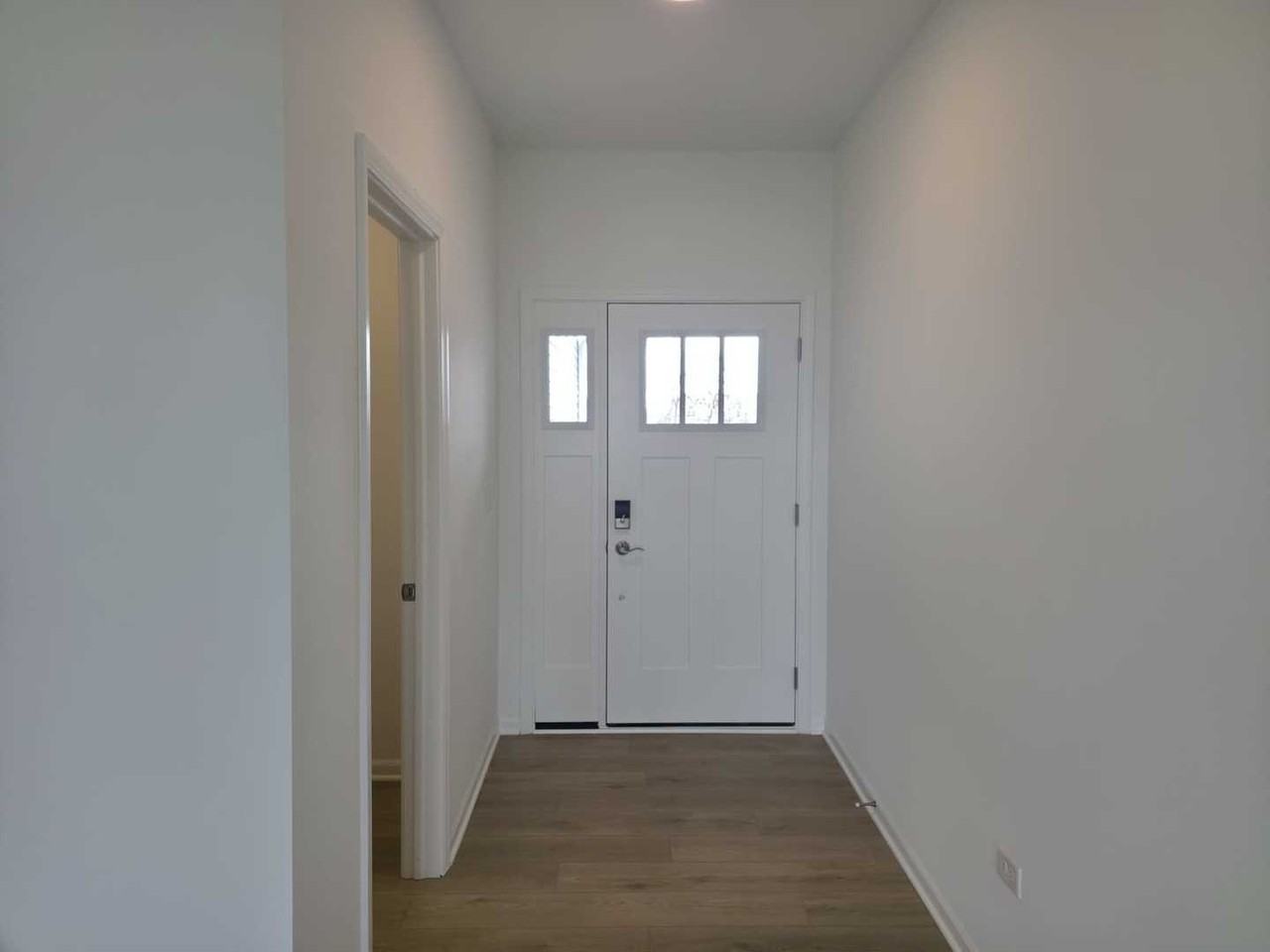 221 Cooney Way - Photo 5 of 17