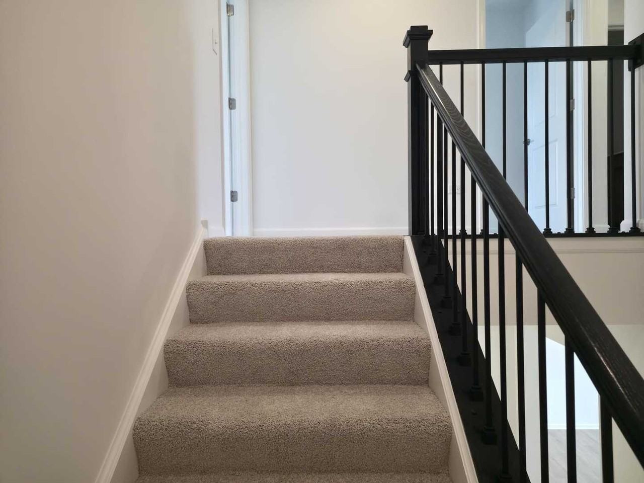 221 Cooney Way - Photo 7 of 17