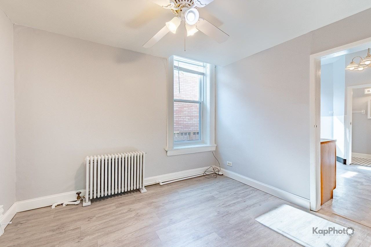 3001 S Haynes Ct #2M - Photo 3 of 12