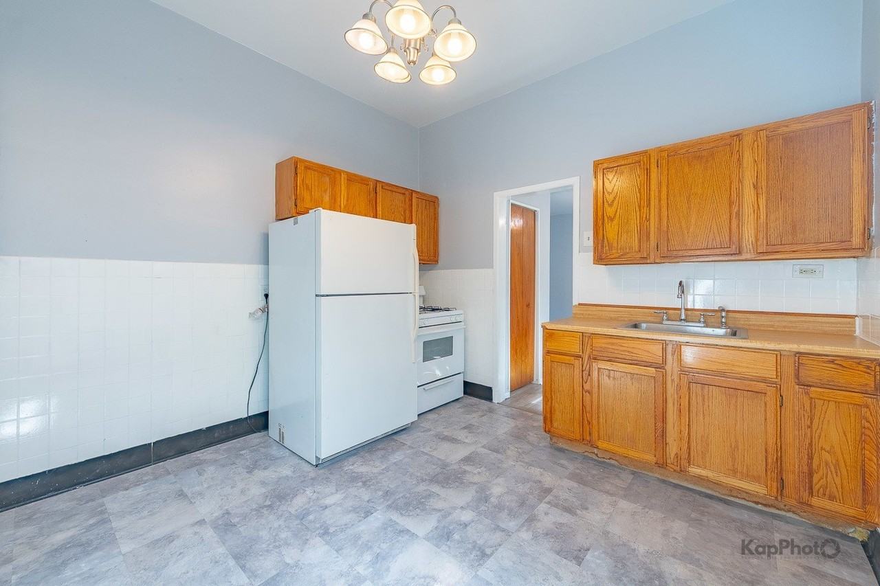 3001 S Haynes Ct #2M - Photo 5 of 12