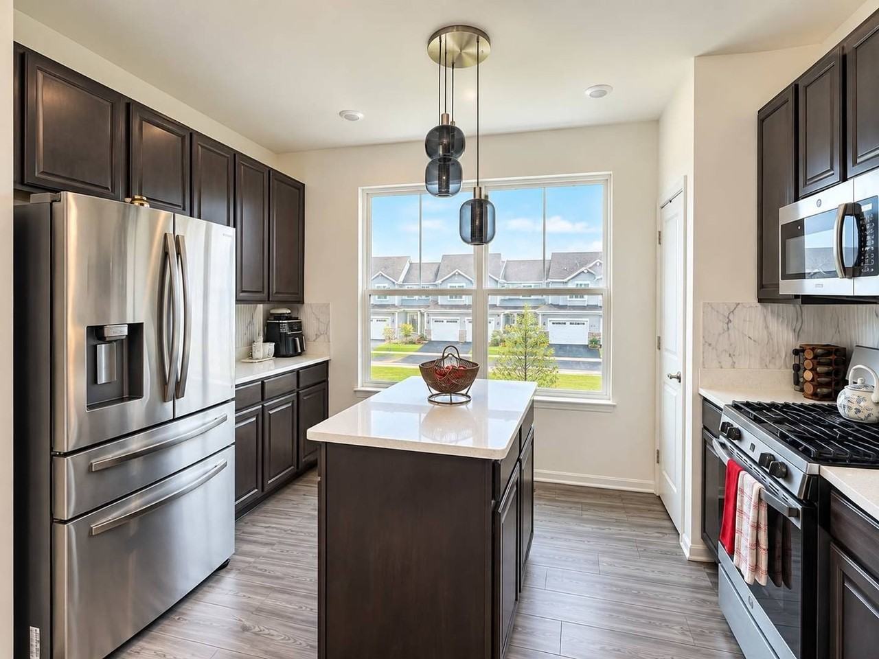 2701 Martini St - Photo 5 of 25