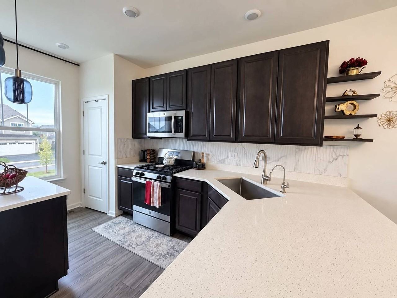 2701 Martini St - Photo 7 of 25