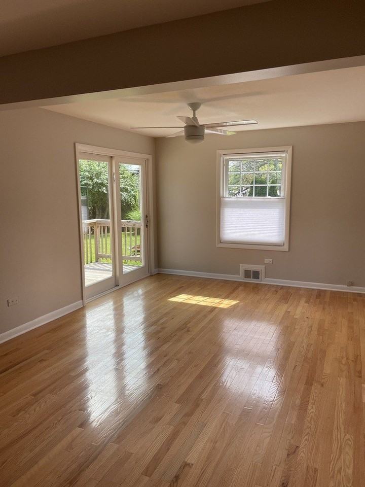 1087 Leahy Cir E - Photo 5 of 5