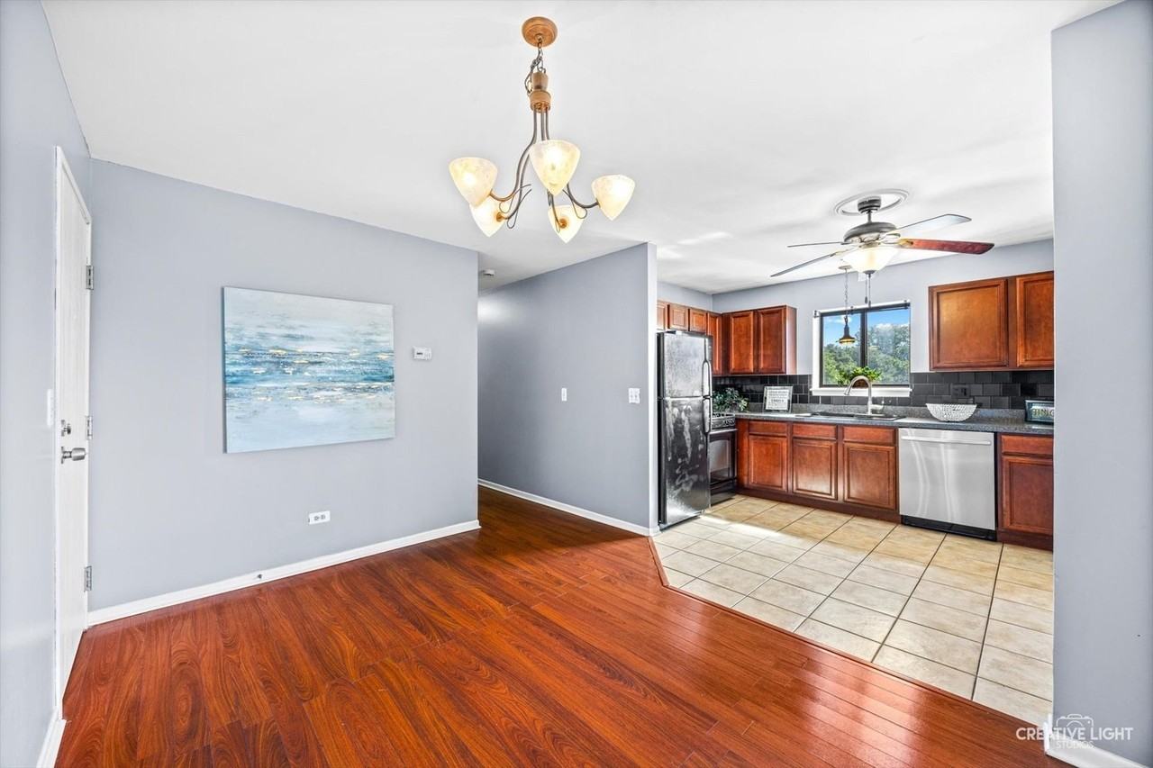 2260 Abbeywood Dr #F - Photo 6 of 18
