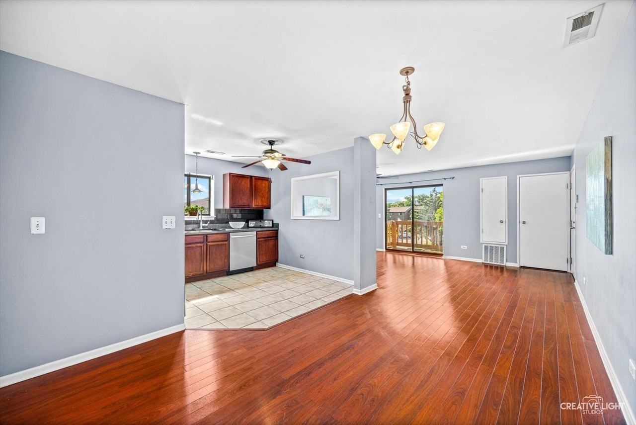2260 Abbeywood Dr #F - Photo 7 of 18