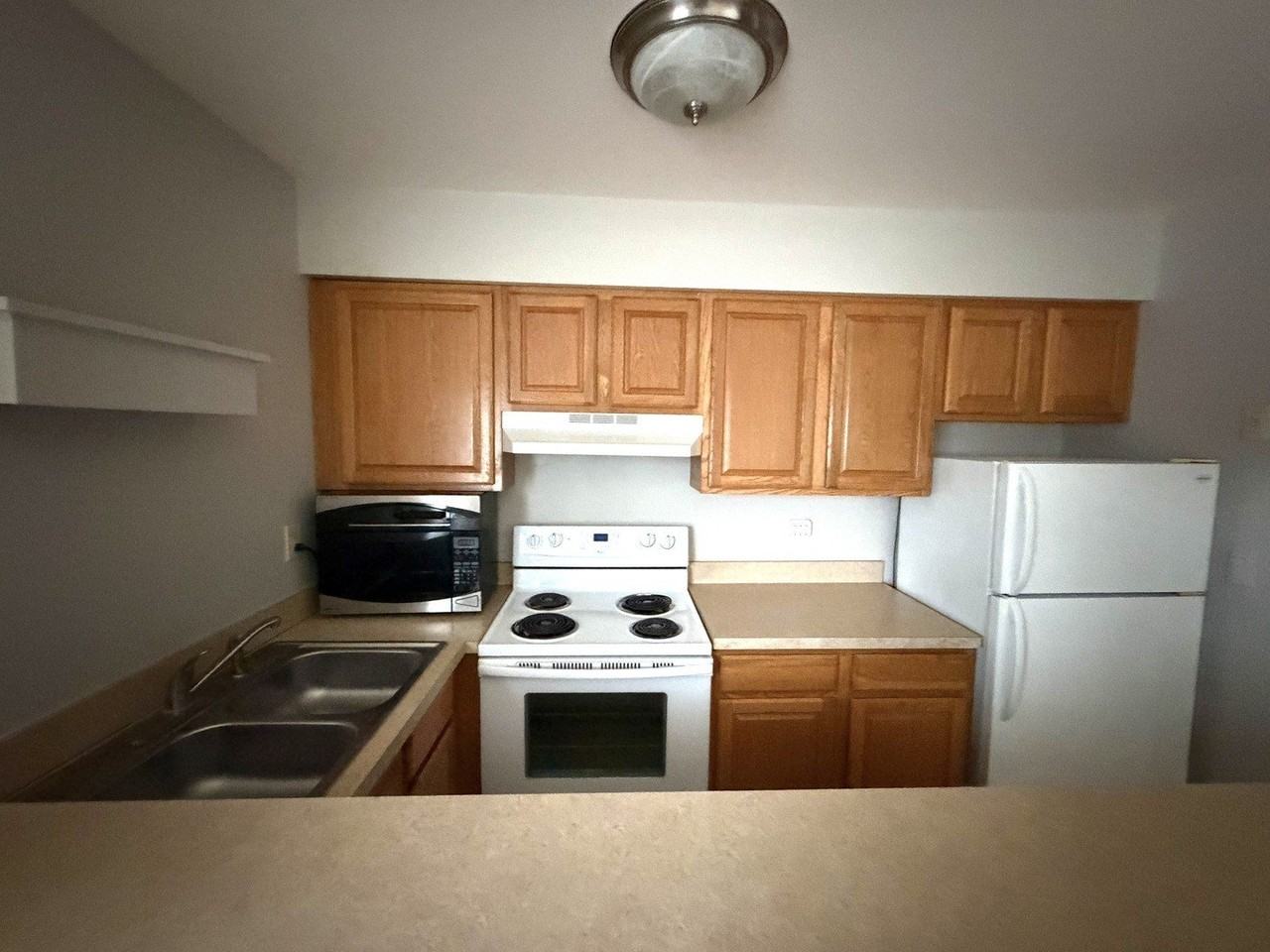 56 1/2 Main St #3 - Photo 3 of 6