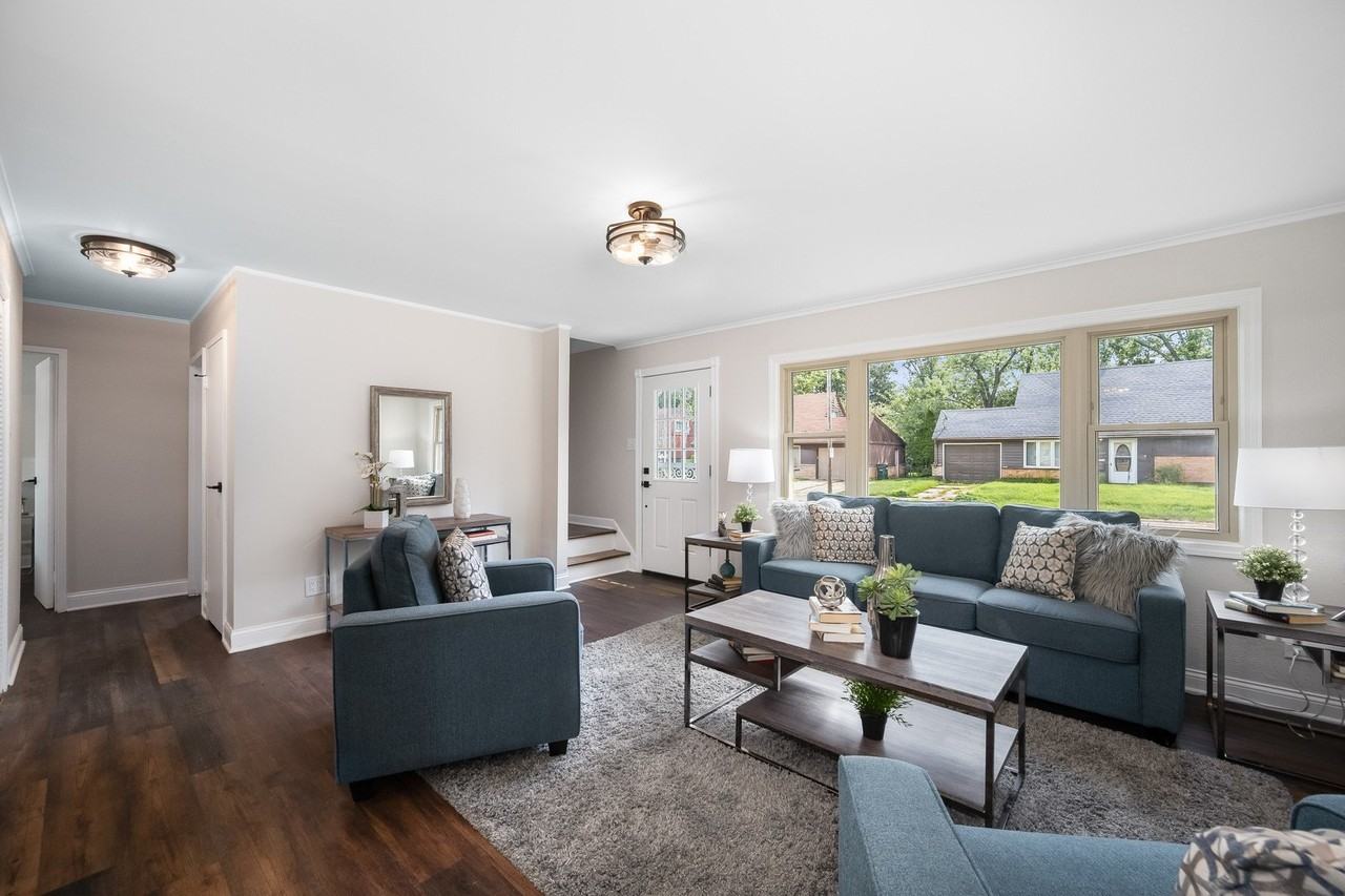 112 Walnut St - Photo 5 of 20