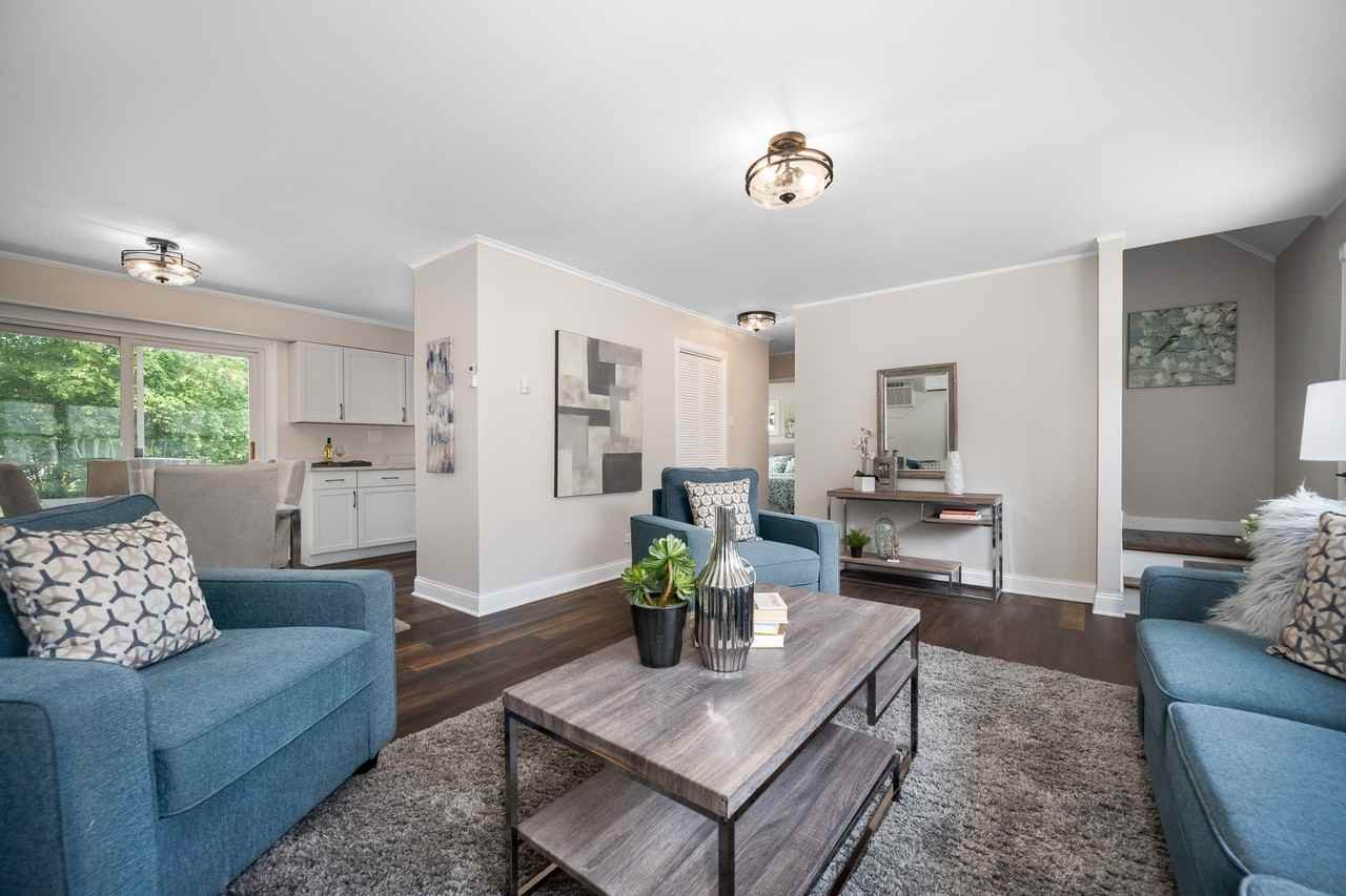 112 Walnut St - Photo 6 of 20