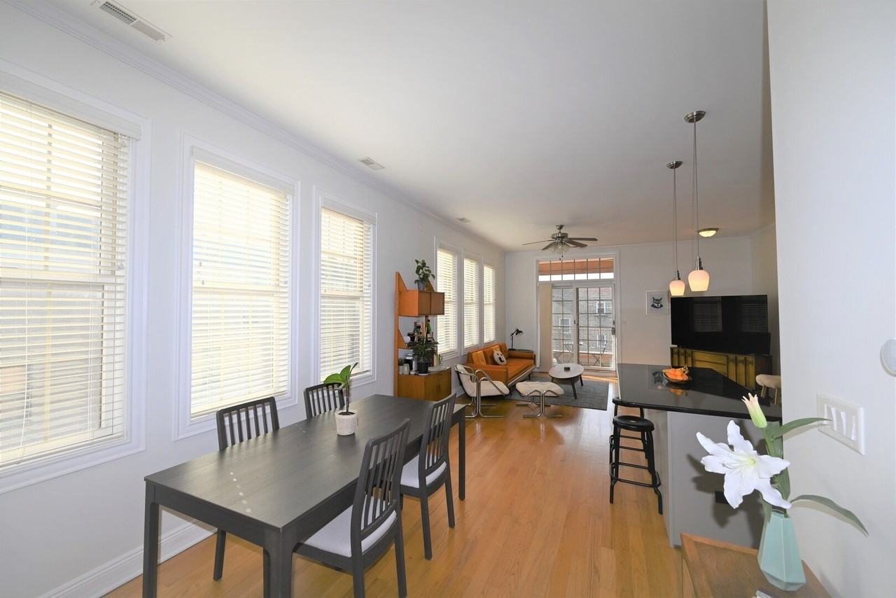 2108 N California Ave #3R - Photo 5 of 26