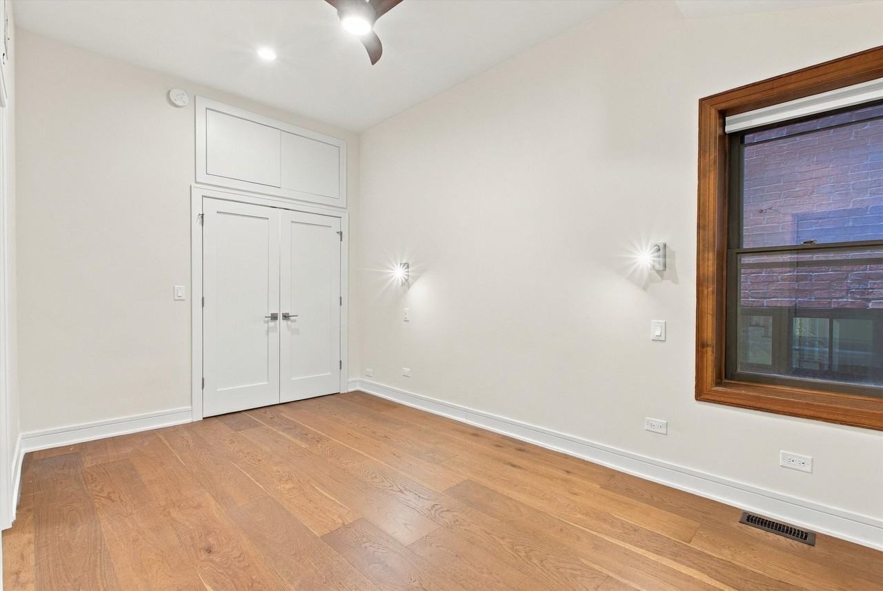 2020 N Fremont St #1 - Photo 5 of 22