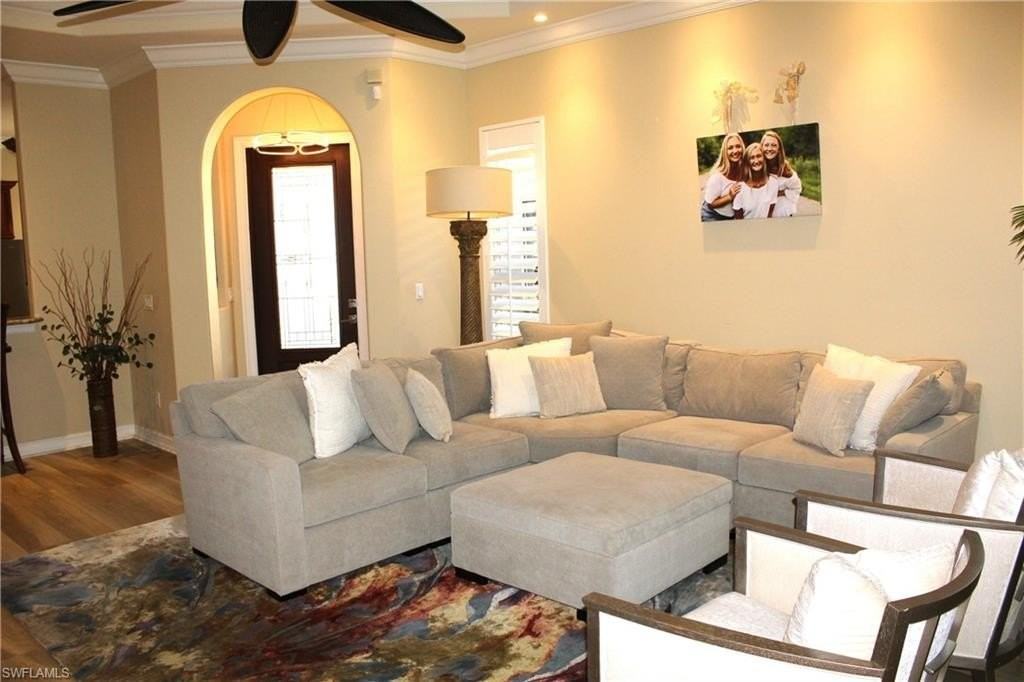 3127 Santorini Ct - Photo 3 of 20