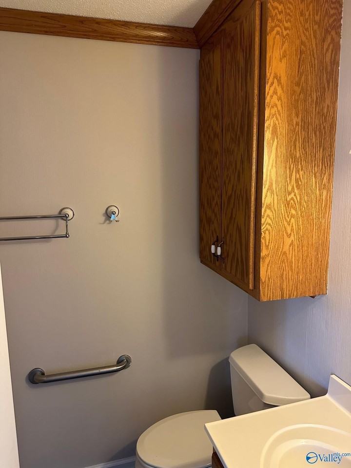 460 Lake Logan Rd - Photo 6 of 10