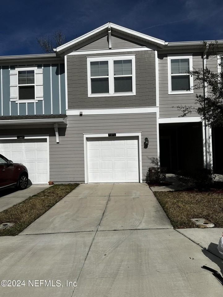 7371 Palm Hills Dr - Photo 4 of 50