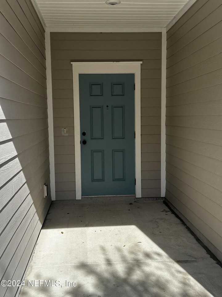 7371 Palm Hills Dr - Photo 5 of 50