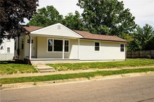 943 Erskine Ave - Photo 1 of 1