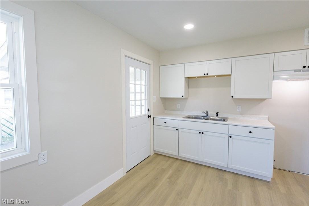 943 Erskine Ave - Photo 7 of 31