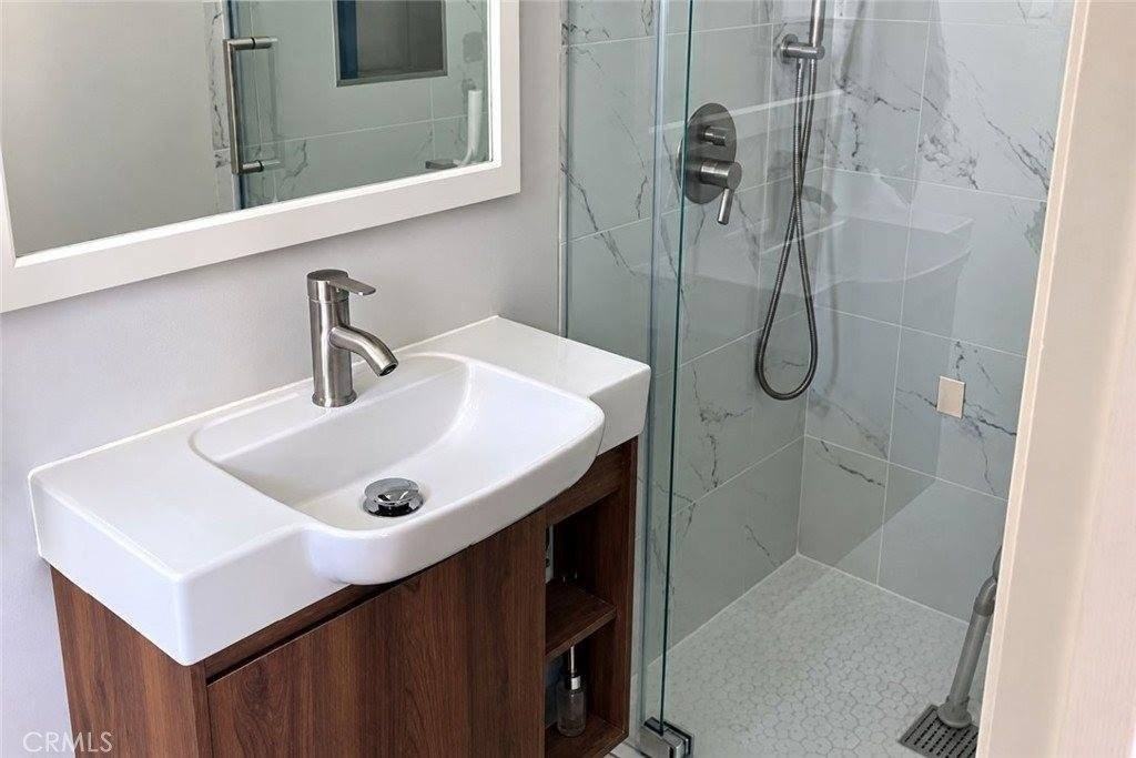 10651 Woodward Ave - Photo 6 of 11